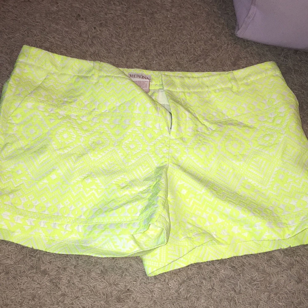 Vibrant shorts!